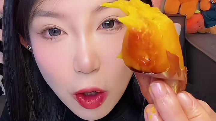 专为烤而生的烟薯25号 嘎嘎甜 个个流油 软软糯糯巨好吃！冬天就要吃烤红薯啊 没有筋没有丝 品质真的