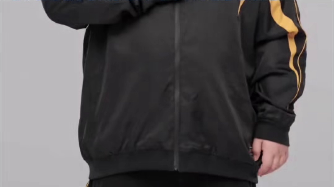 曾经的第一打野啊 现在连狼队都看不到小胖的希望了 直接给斩杀了 挑杯不让小胖打了 一代野王就此 堕落