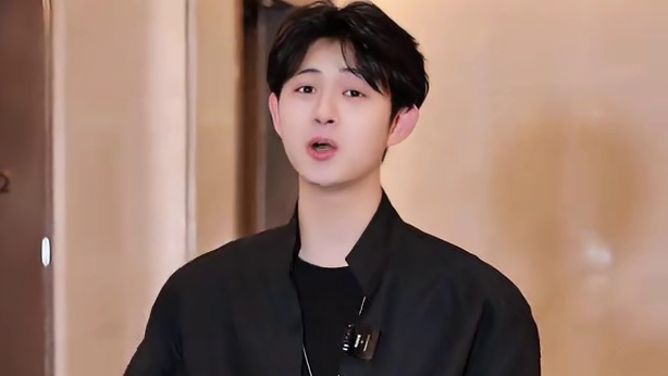 为人生撑场面的，不止是实力，还有这座“泰山”！