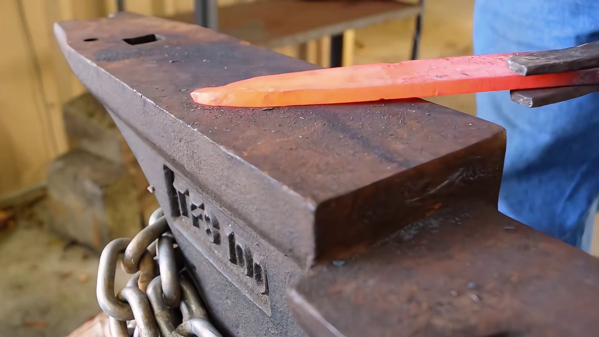 从钢材到神器！全程高能记录锻造大师伊斯坎德尔的硬核挑战，看完极度舒适