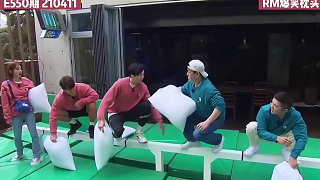 RM枕頭大戰(zhàn)游戲，這可算是來到了國兒擅長的領(lǐng)域