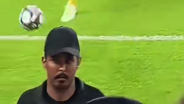 这一个世界级停球你看清楚了吗