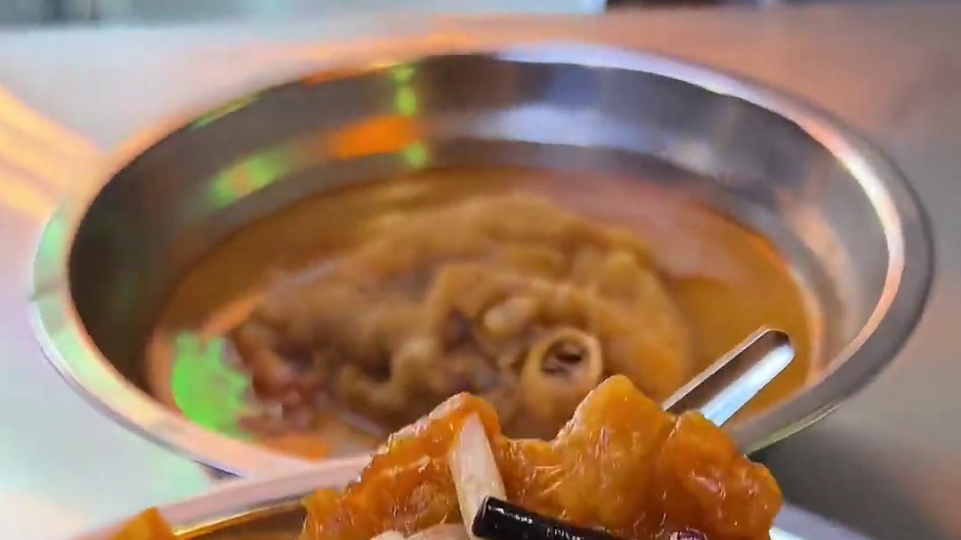 终于吃到这个厚厚的炸蛋螺蛳粉啦