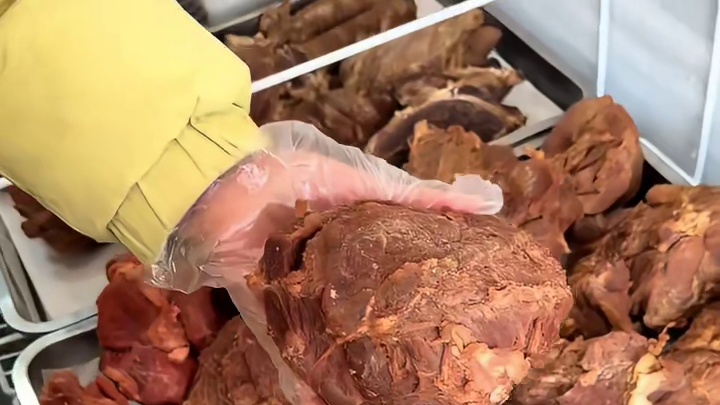 碾庄菜市场西头【鑫旺五香牛肉】周年庆活动来喽