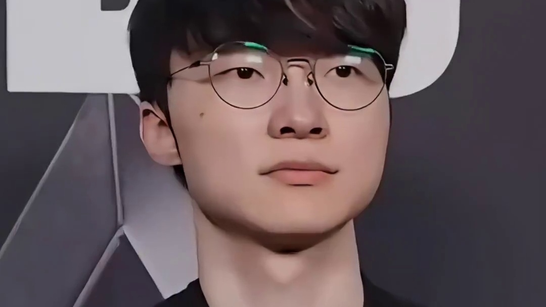 “赢下第6个世界冠军还是和女友结婚？”Faker：赢下世界赛！在和女朋友结婚和夺得第六冠上，思考了整