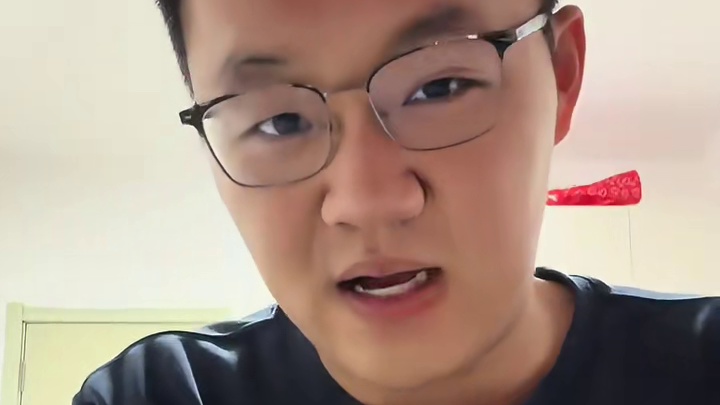 恭喜海港获得2025赛季中超冠军，一个赛季水灵灵的结束，明年见吧 #