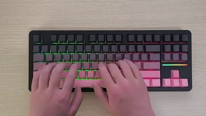 千万别猛攻适应监狱！卡战备刷卡猛吃才是正确玩法！