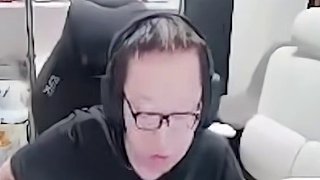 蛇哥說如果有大哥愿意投資自己做俱樂部的話，就可以擁有AG的同款戰(zhàn)術(shù)