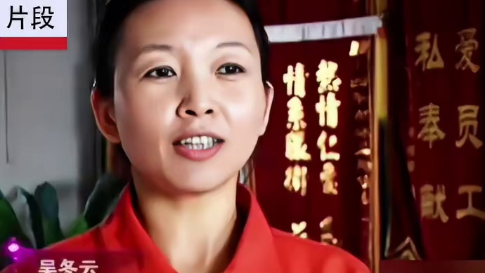 环卫工人创意登场，演绎最美千手观音，暖心表演感动现场观众 #