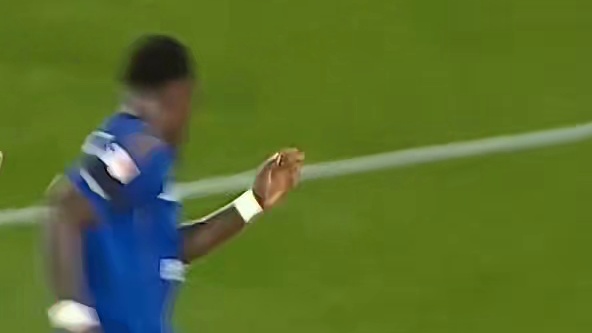 在英冠，你可以看到蝎子摆尾进球