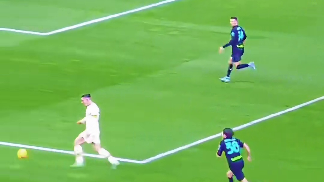 中后卫偶尔兼职，客串门将之位