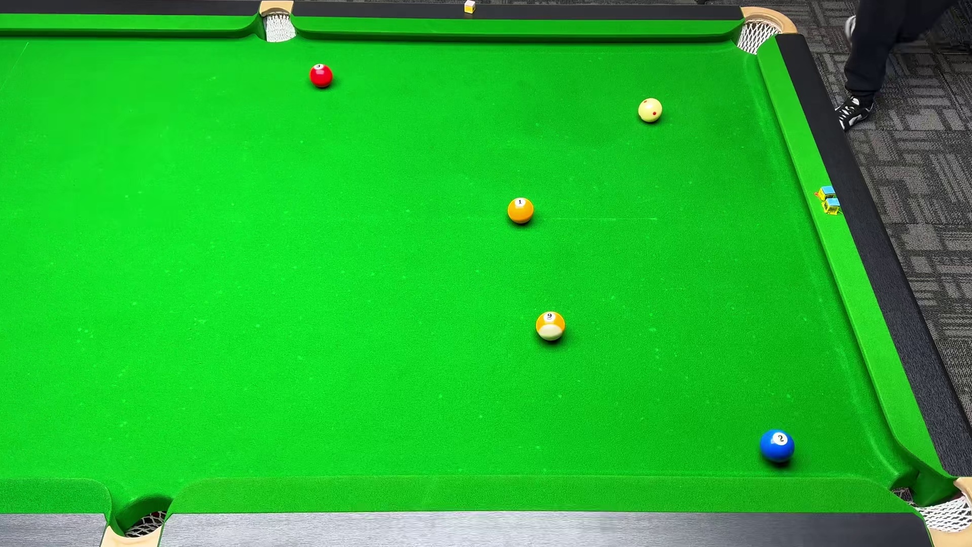 台球新手也能掌握的四球清台思路