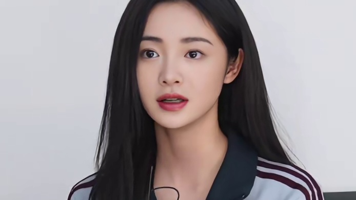周洁琼在线回应音乐班副班长称号！在居然人和竟然人中，周洁琼是竟然人？
