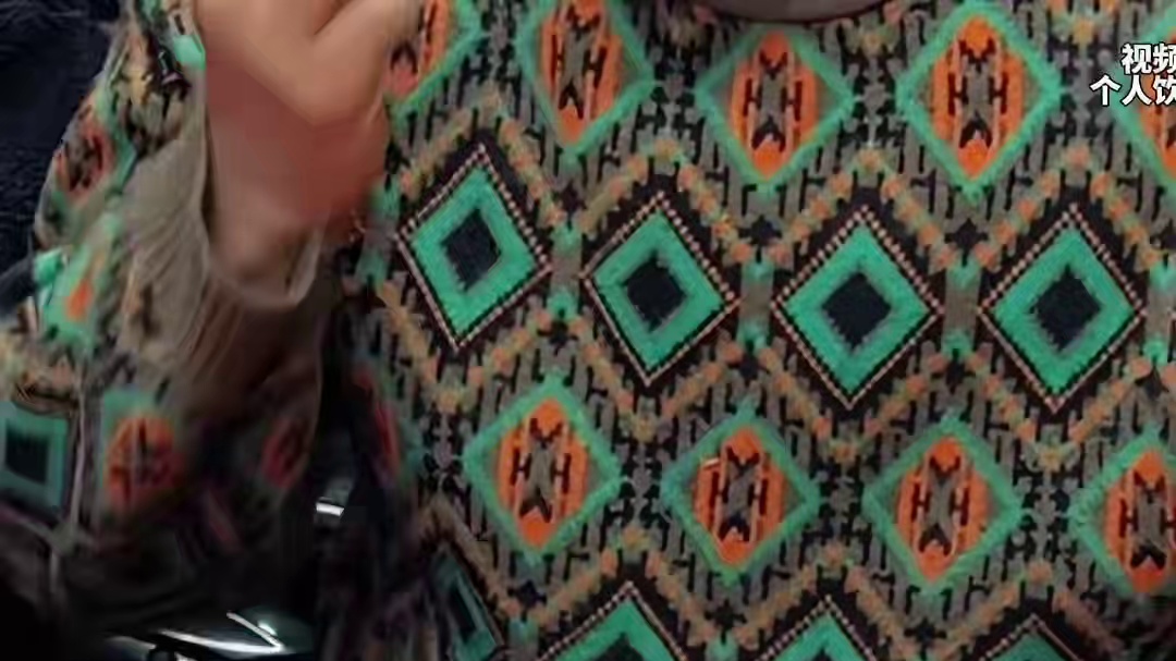 百万网红吴半饱VS康不饱，谁才是谁强王者？