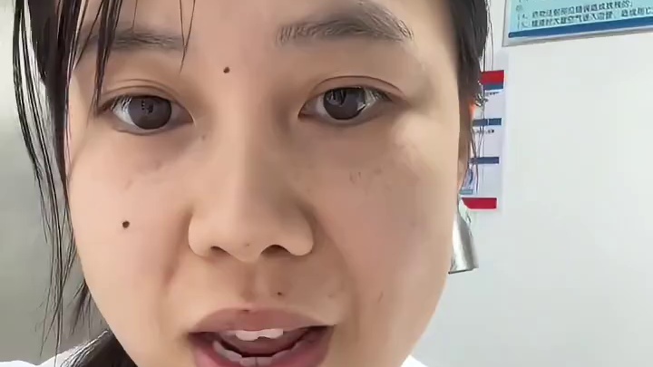 真的很好笑，当一个人无法在同类中建立尊严便转向那些更无力反抗的生命！