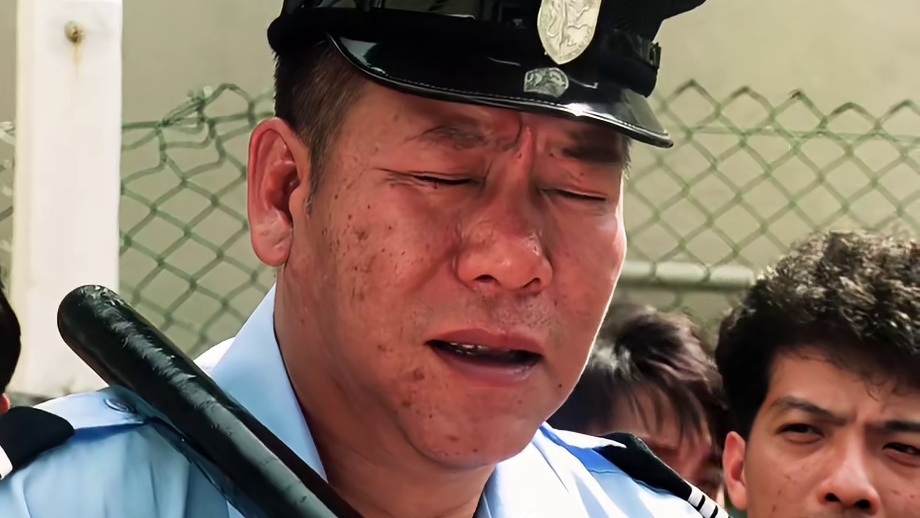 这狱警也值得处，输了也不耍赖《千王之王2000》