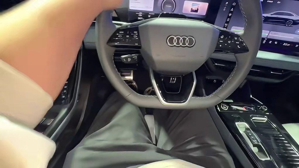 广州国际车展-这样的奥迪A6L！你们喜欢吗？