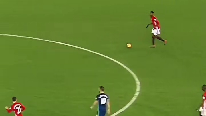 4人传3球，就秒进！#足球