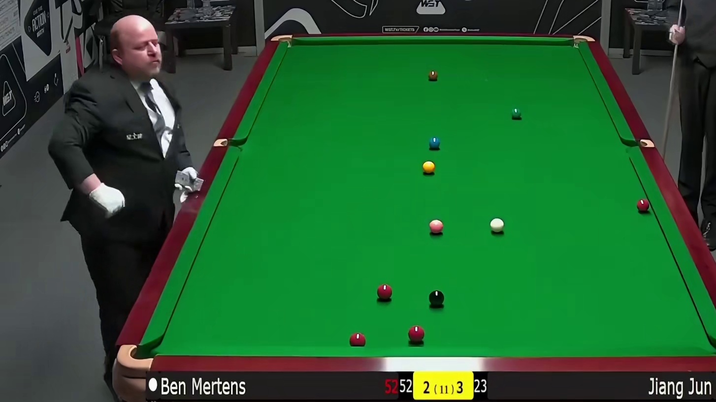 2025斯诺克英国锦标赛：江俊VS莫滕斯