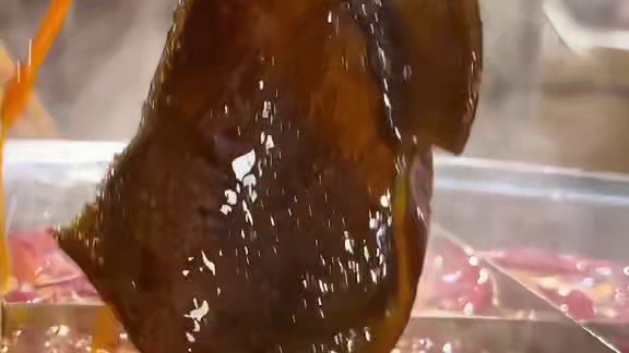 重庆资格老火锅！卤菜很值得回味！！