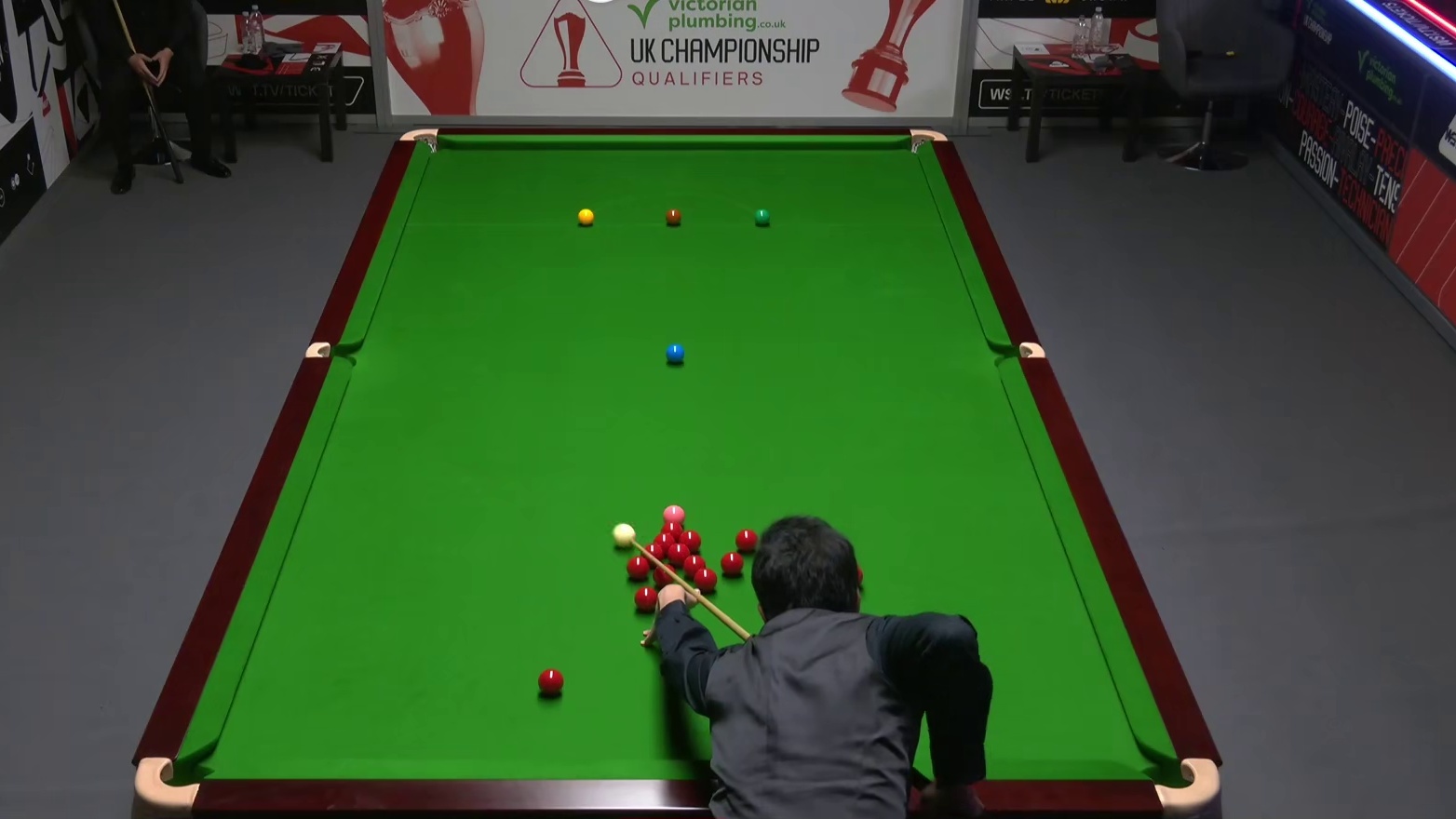 2025斯诺克英国锦标赛：周跃龙vs傅家俊