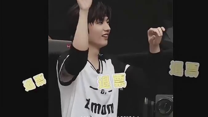 这个画面过于好笑了