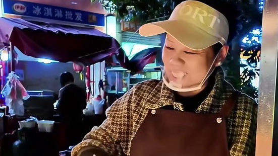 生活纵有艰难起伏，但风雨中的坚韧与母爱，终能温暖岁月。 善良从不缺席，努力必有回响，愿每份坚守都被温