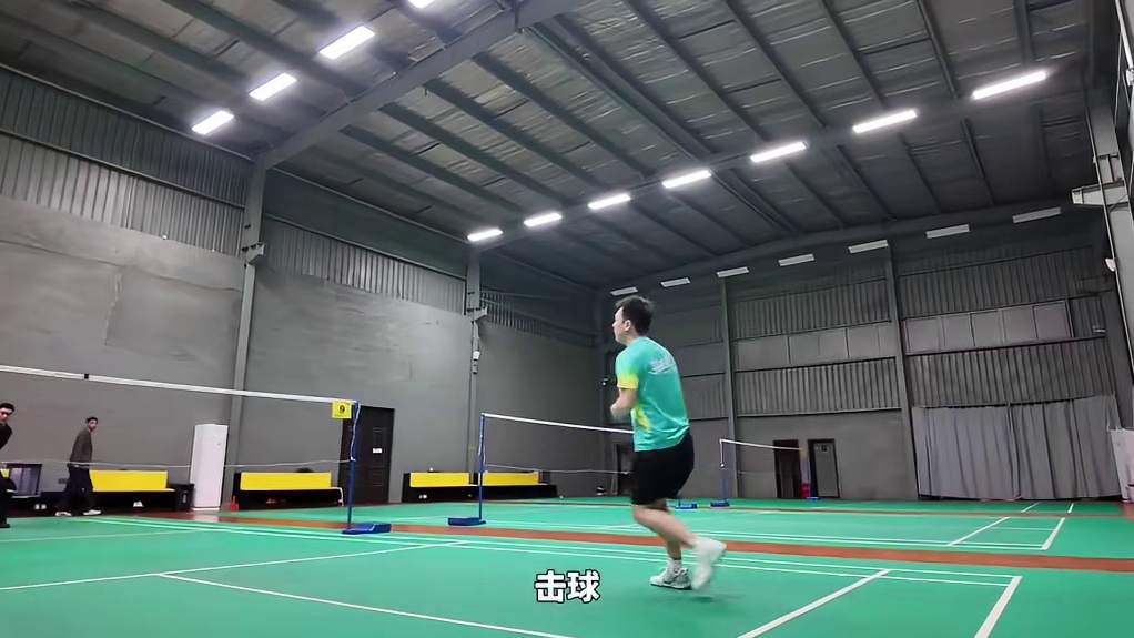 威臣龙影2代测评，抽送球友！ 这是一款打感媲美100ZZ的球拍，整体工艺和