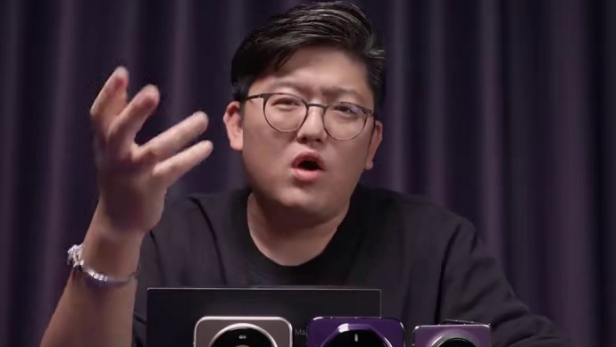 华为手机关键时刻能保命？ 华为新发布的手机大潘都拿到了，先聊聊这手机的天网、地网、无网是怎么个事儿！