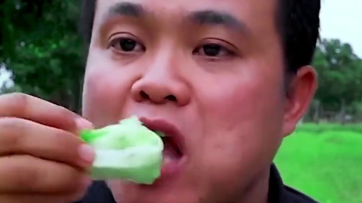 剁椒️蘸水软嫩鲜甜大鱿鱼须