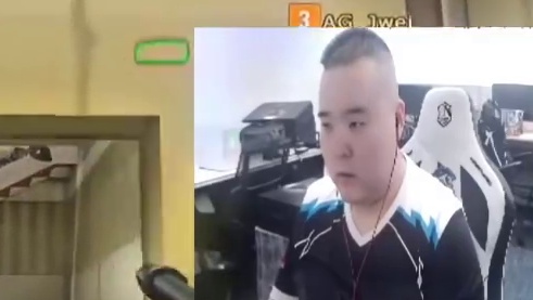 白鲨最正统的血—Xxiao 也是白老板最偏爱的狙击手，被称为“白鲨太子爷”，EWC失利后白鲨正整体遭