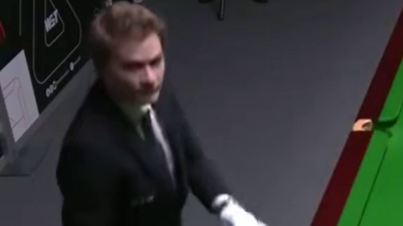 2025斯诺克英国锦标赛；曼恩vs吕昊天