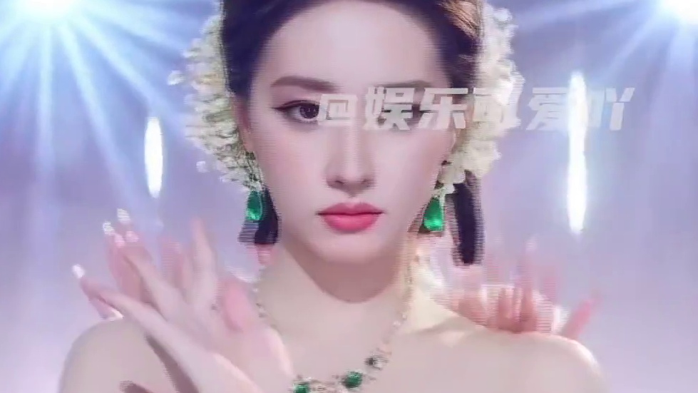 刘亦菲“满天星簪花造型”火了，各大主播争相模仿！