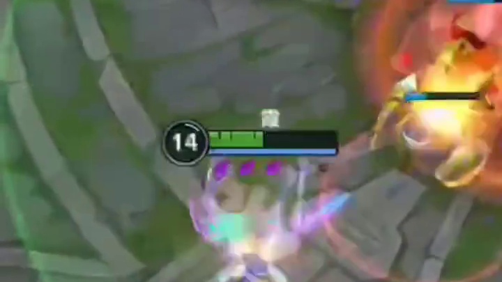 残血状态也能一人单挑敌方全队，直取水晶