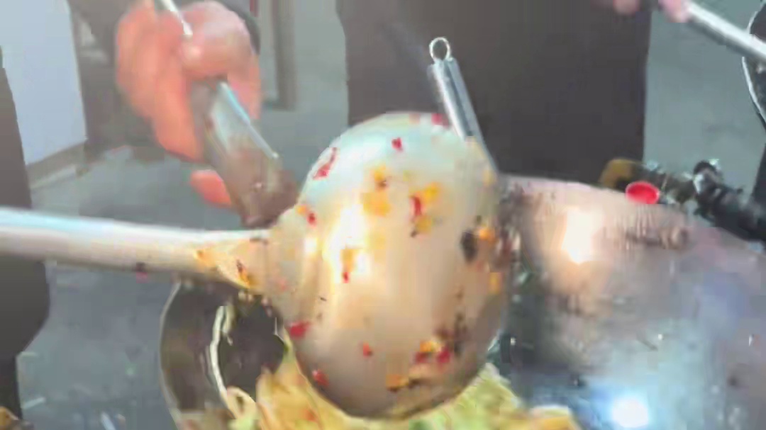 街边炒粉！ 来醴陵怎么少得碗香喷喷的炒粉呢