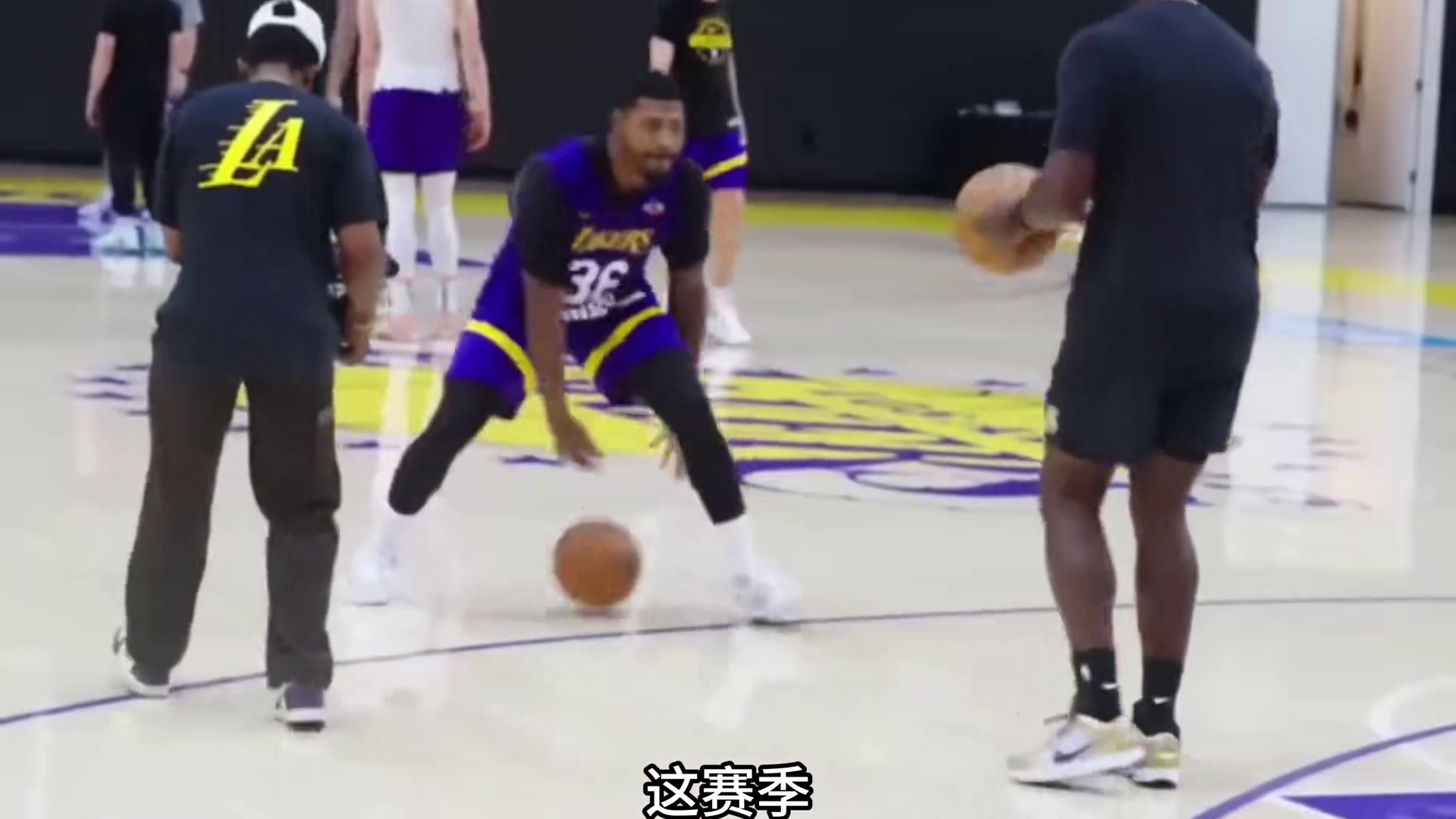 对阵黄蜂送出7个抢断！这斯玛特的防守能力是真的太强了