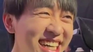 ming也好uzi也好，你倆目前雖然說人氣很高但是呢，畢竟年紀(jì)擺在這里想付出估計太夠嗆了吧，不過Mi