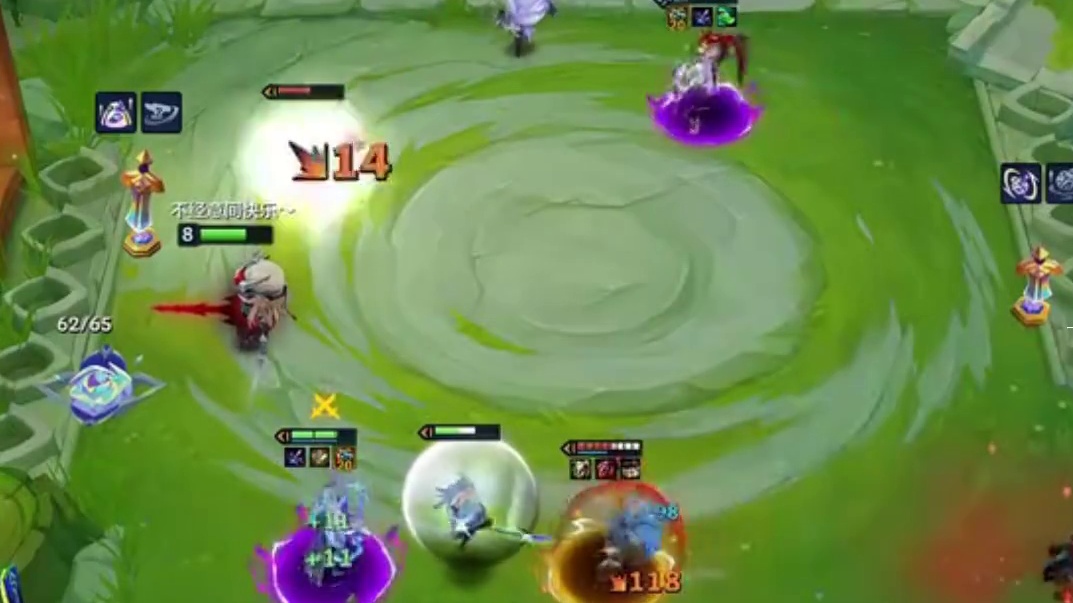 季多鱼：在艾希二星不了的时候只能靠卡牌打输出了