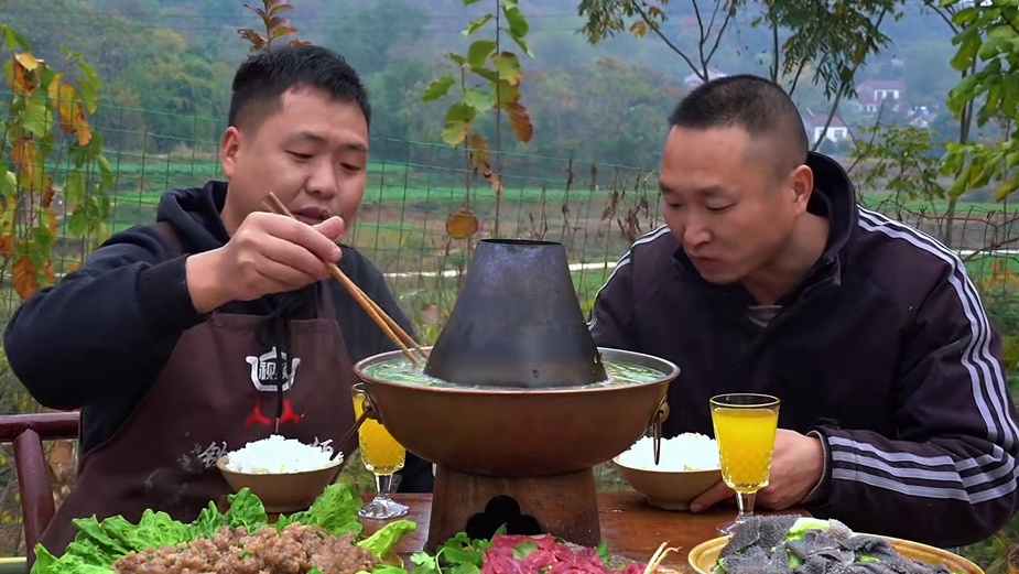 熬锅汤涮点牛肉，烫点手打牛肉丸，不要太爽了！