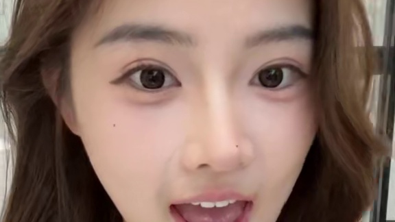 do牙vlog我要向全世界展示我洁白整齐的小牙齿！！！