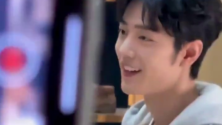 好爱肖战的治愈系笑容 一只肖包的视频 ​​​