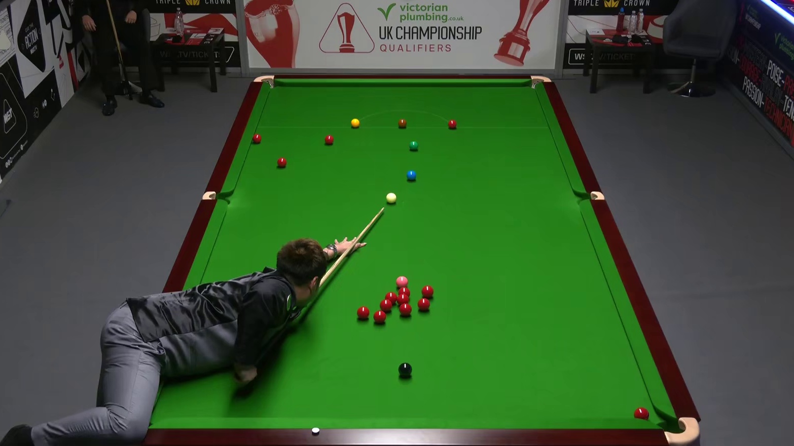 2025斯诺克英国锦标赛：俊旭vs桑坎姆