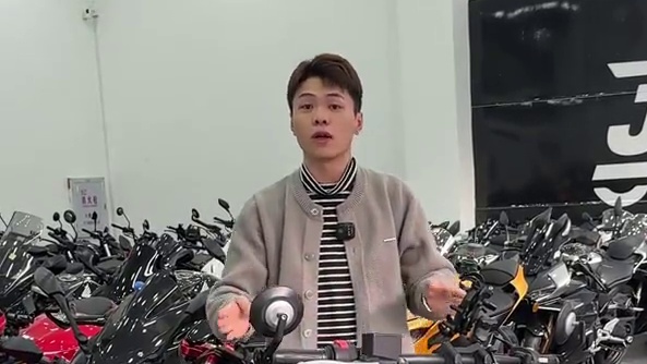 22年奔达灰石300，个人一手车，喜欢的来