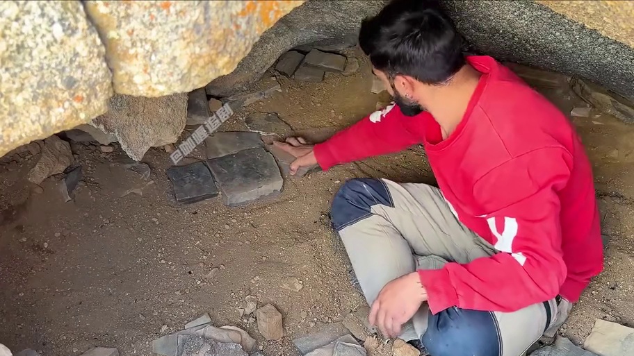 这样一个搭建在山巅上的庇护所，才称得上是足够安全