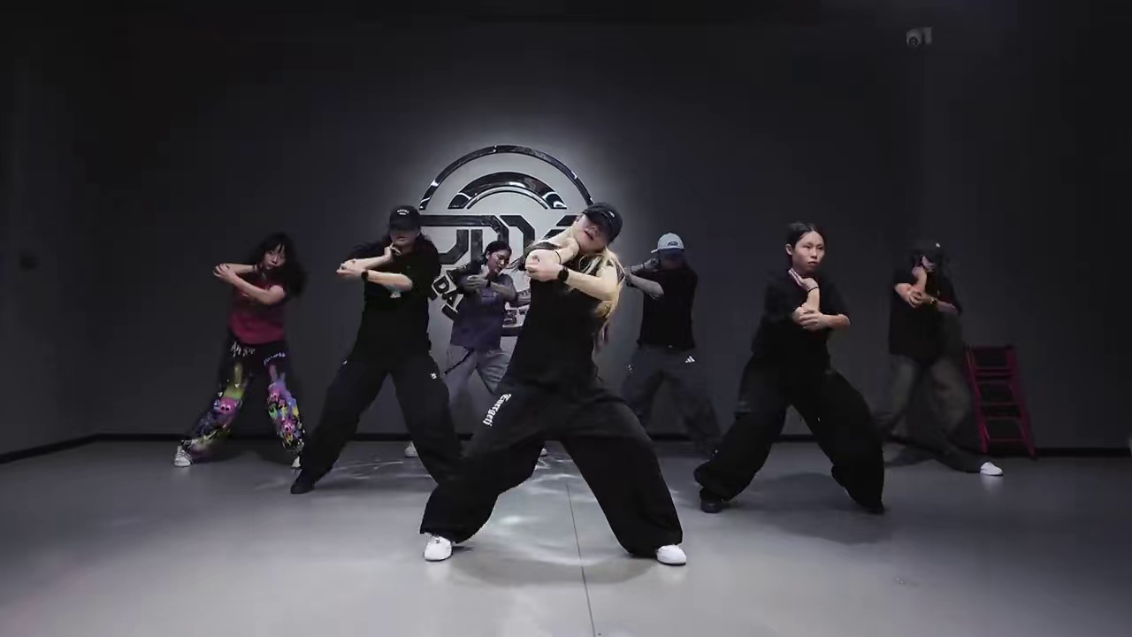 是谁还在洗碗？energetickpop