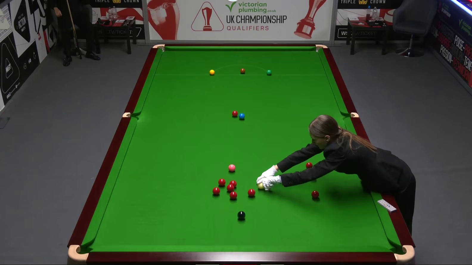 2025斯诺克英国锦标赛：庞俊旭vs桑坎姆