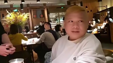 出门在外身份都是自己给的