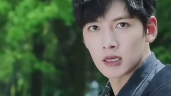 池昌旭的下乡扶贫剧，长安教练一出来，我可不管什么若黑若白了