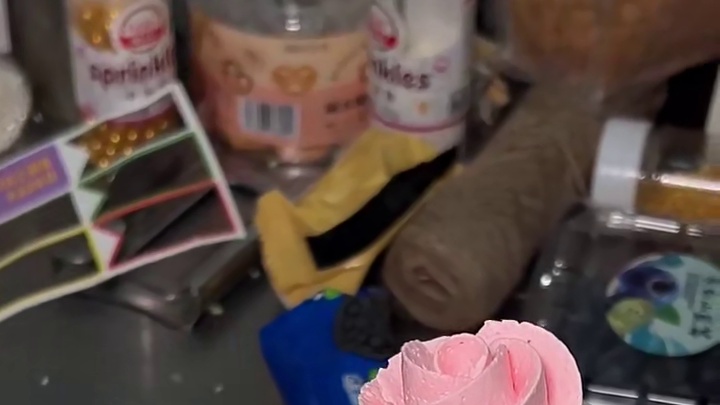 街头偶遇童年纸杯蛋糕2块一个童年白月光