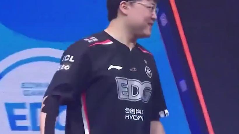 眾人回應(yīng)Uzi復(fù)出傳言！ Ming回應(yīng)Uzi去iG：我什么都不知道！Crisp回應(yīng)Uzi復(fù)出傳言:沒(méi)